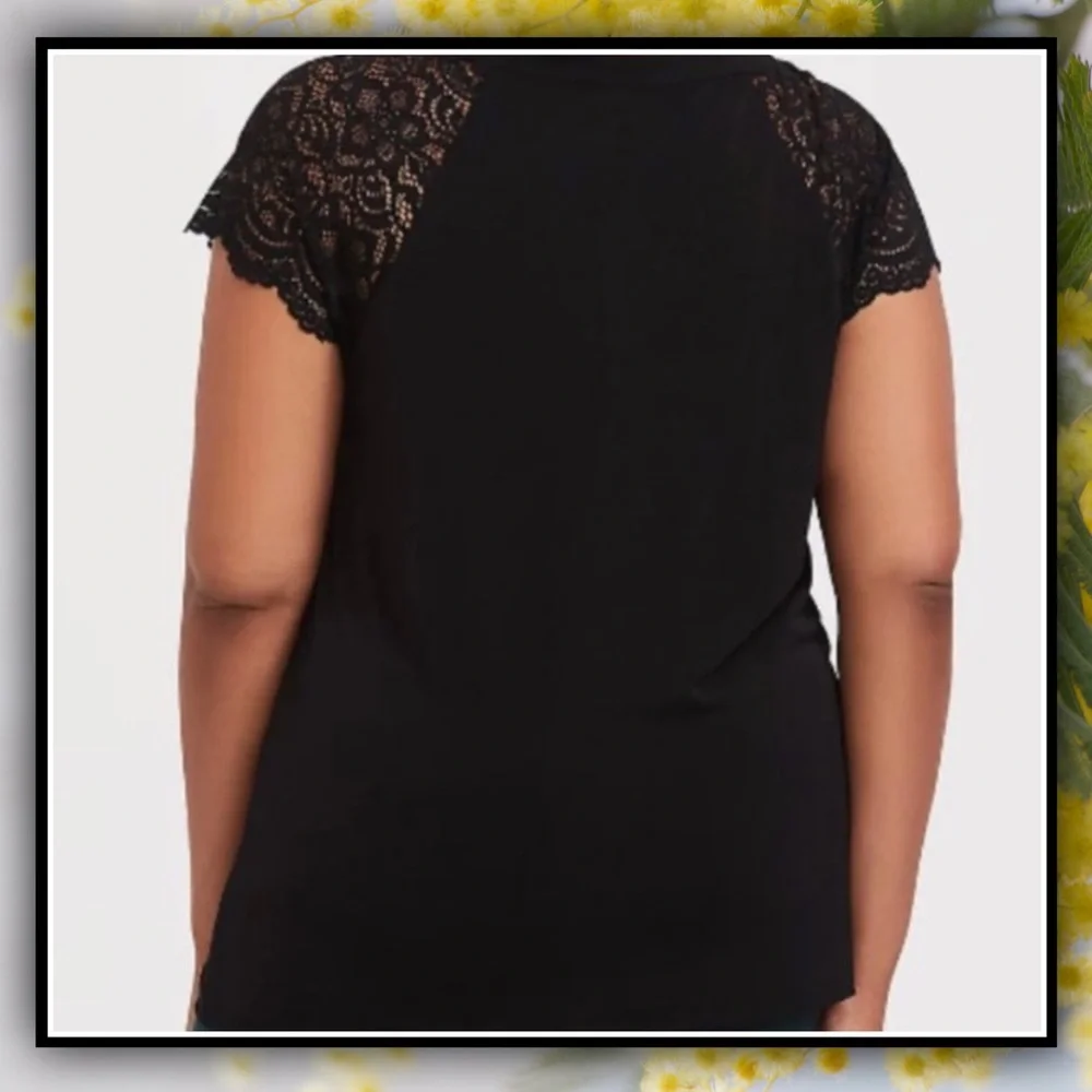 TORRID Keyhole Lace Sleeve Tee #Tlace-tee5p - Picture 6 of 7